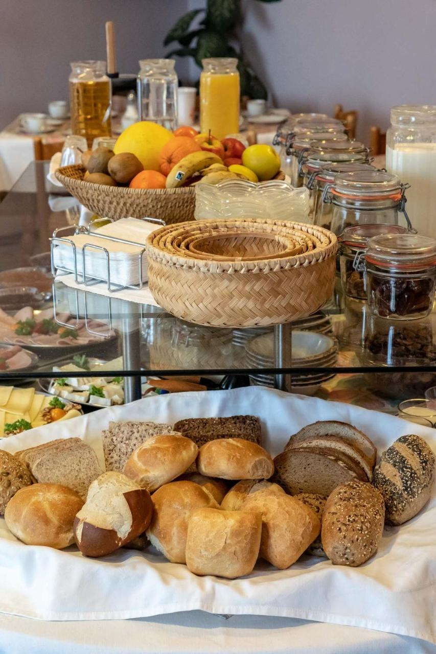 Enjoyhotel Garni Korntal Stuttgart B&B Parkplatz Sprinter 외부 사진